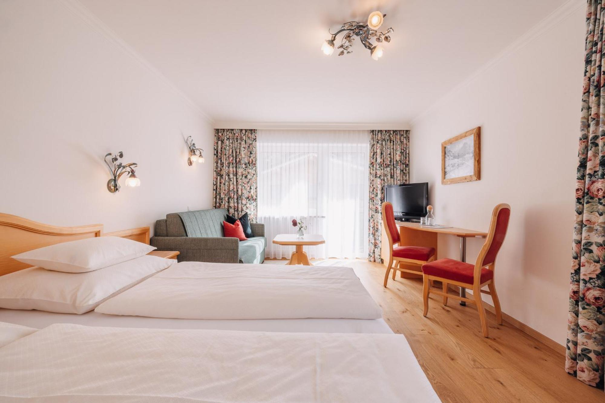 Hotel Garni Lavendel 레흐암 아르베르크 외부 사진